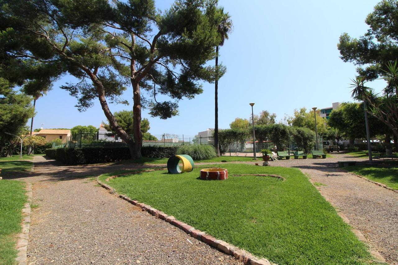 Global Properties, Apartamento Con Terraza Y Piscina A Un Paso De La Playa Канет-де-Беренгер Экстерьер фото