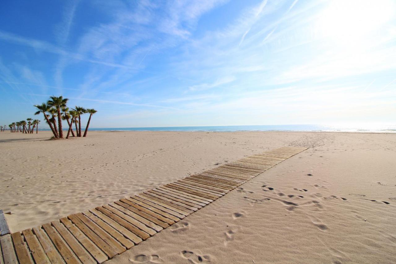 Global Properties, Apartamento Con Terraza Y Piscina A Un Paso De La Playa Канет-де-Беренгер Экстерьер фото