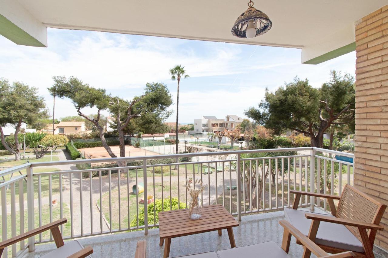 Global Properties, Apartamento Con Terraza Y Piscina A Un Paso De La Playa Канет-де-Беренгер Экстерьер фото