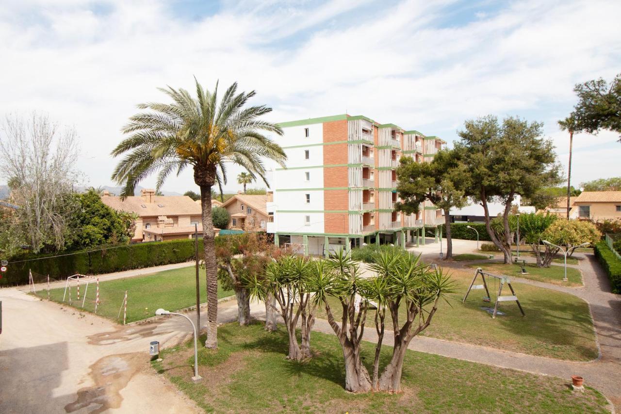 Global Properties, Apartamento Con Terraza Y Piscina A Un Paso De La Playa Канет-де-Беренгер Экстерьер фото