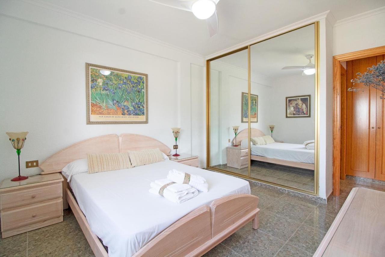 Global Properties, Apartamento Con Terraza Y Piscina A Un Paso De La Playa Канет-де-Беренгер Экстерьер фото