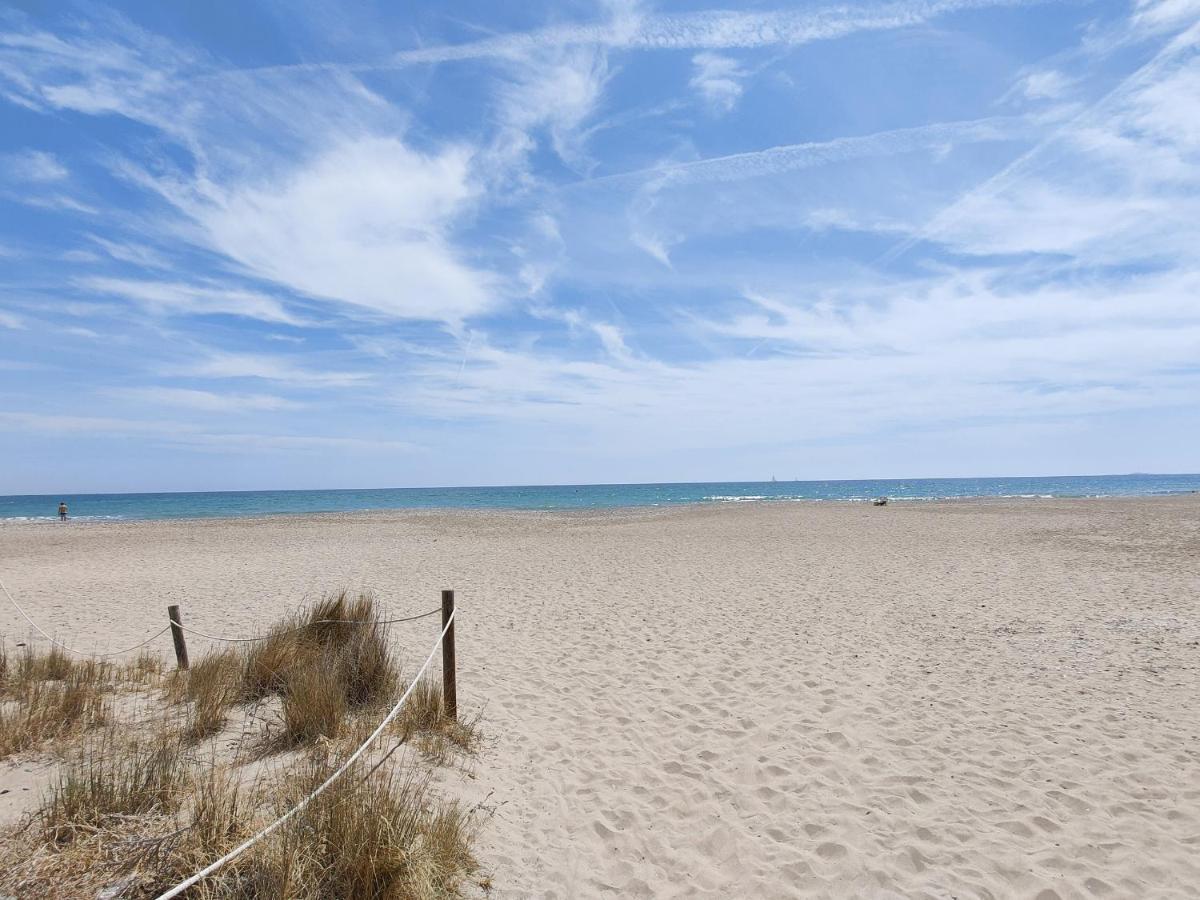 Global Properties, Apartamento Con Terraza Y Piscina A Un Paso De La Playa Канет-де-Беренгер Экстерьер фото