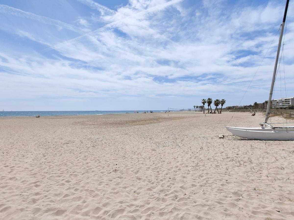 Global Properties, Apartamento Con Terraza Y Piscina A Un Paso De La Playa Канет-де-Беренгер Экстерьер фото